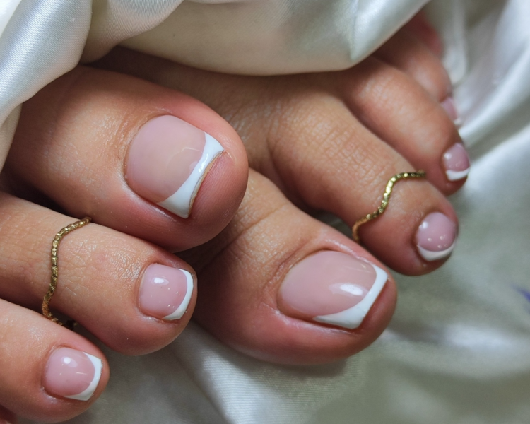 Pedicure semipermanente 