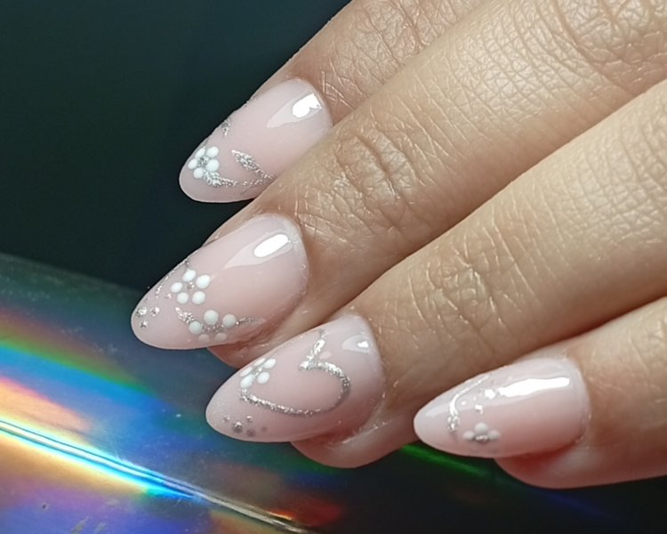 Esculpidas en polygel + diseño (N° 1 y 2)