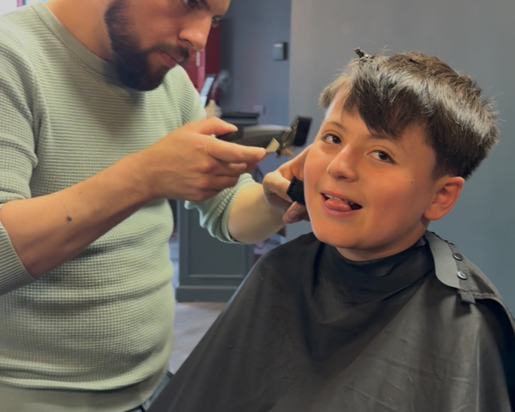 Corte Niño (+8 años)