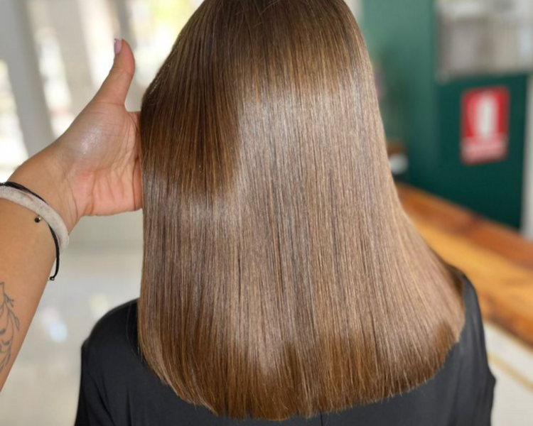 Alisado brasil cacau cabello M