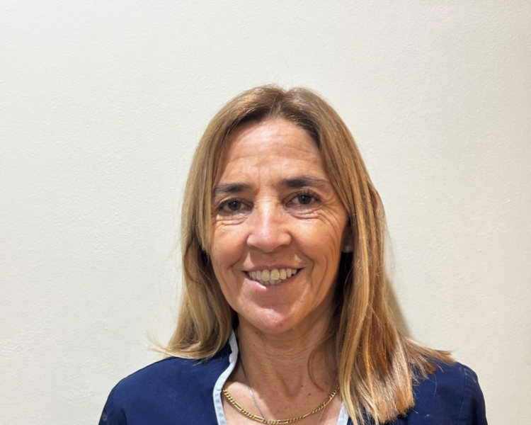 Consulta Odontología Adolescentes - Adultos 