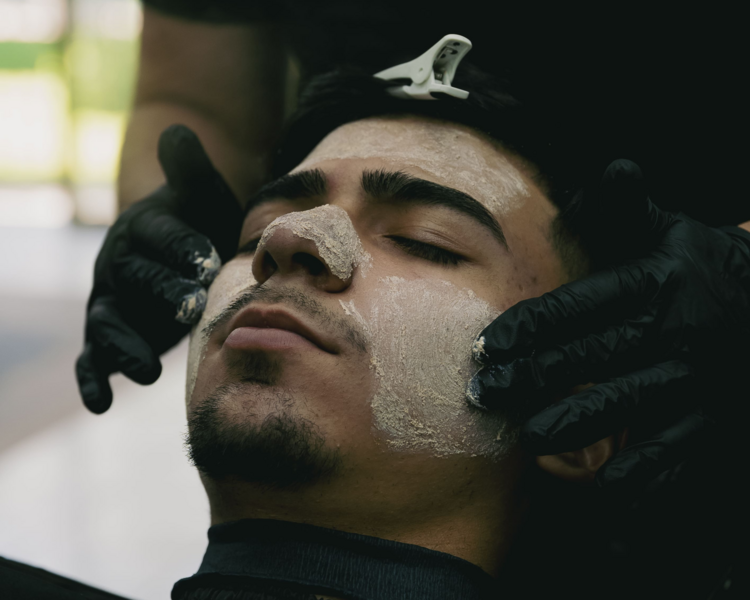 CORTE + LIMPIEZA FACIAL 