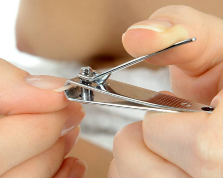 Corte de uñas (manos)