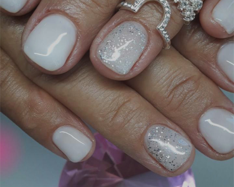 Esmaltado tradicional de manos