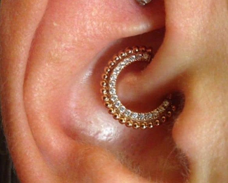 Daith Piercing (consultar disponibilidad de diseños)