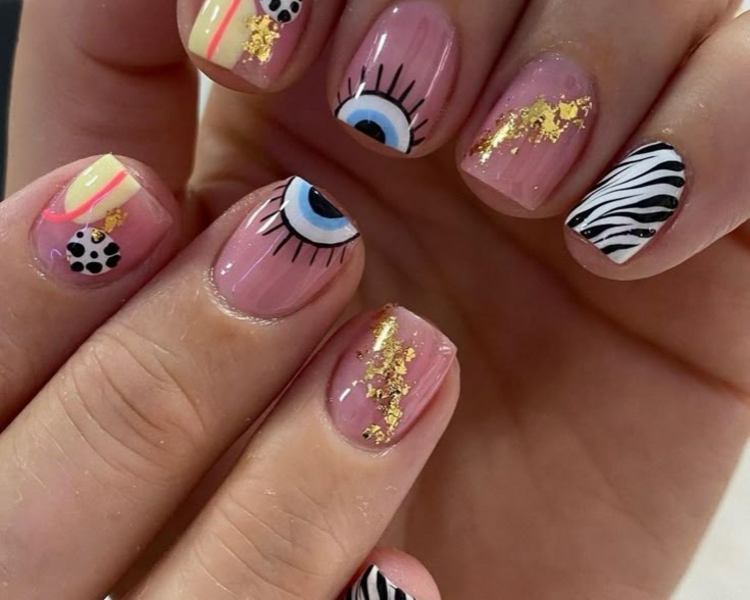 Esmaltado semipermanente + mega nail art 