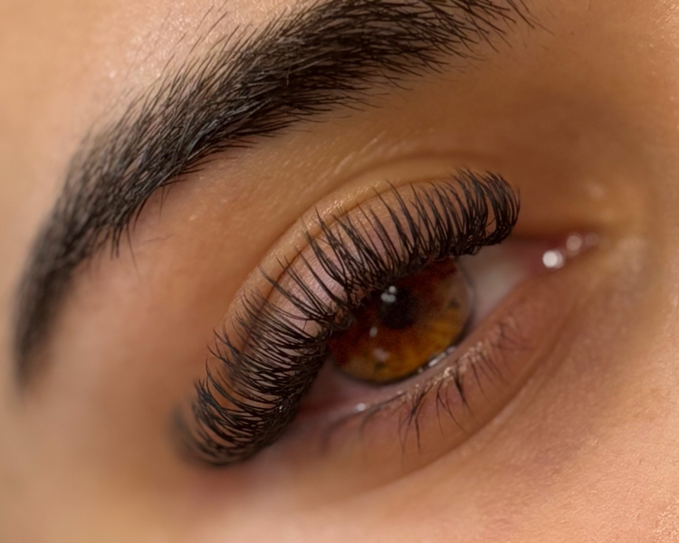 Extensiones de pestañas efecto rimmel