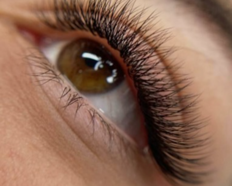 RETOQUE PESTAÑAS (TECNOLOGICAS 3 O 4D)