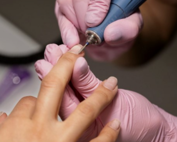 MANICURA RUSA EN SECO