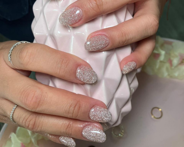 MANTENIMIENTO UÑAS ECULTURALES ALMOND MEDIANA