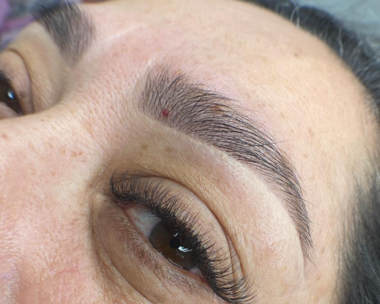 Sombreado en henna con depilacion