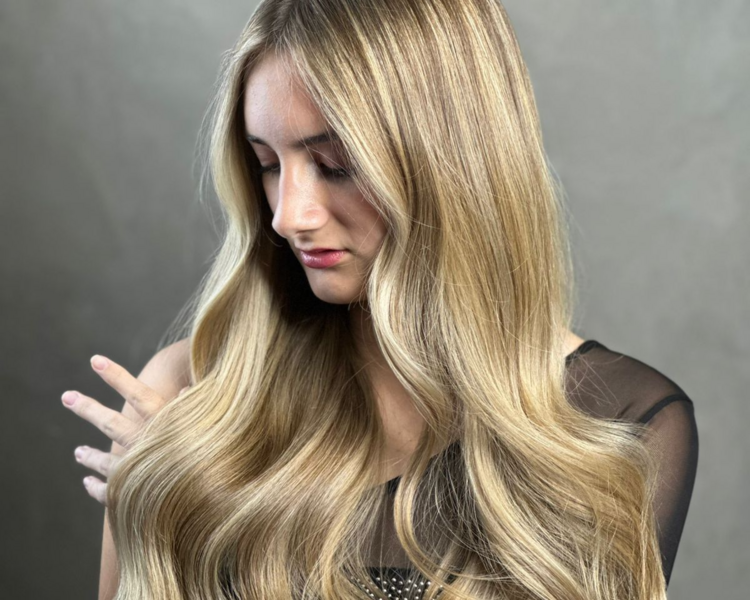 PEINADO Y MAQUILLAJE