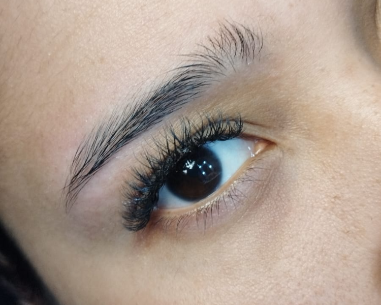 Extensiones de pestañas EFECTO RIMMEL (2D)