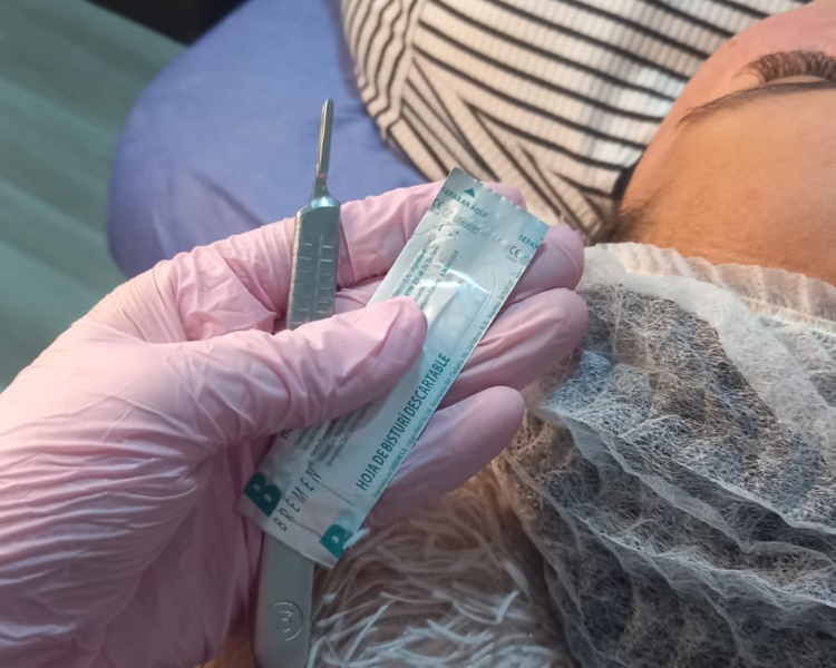 Limpieza facial + Dermaplaning