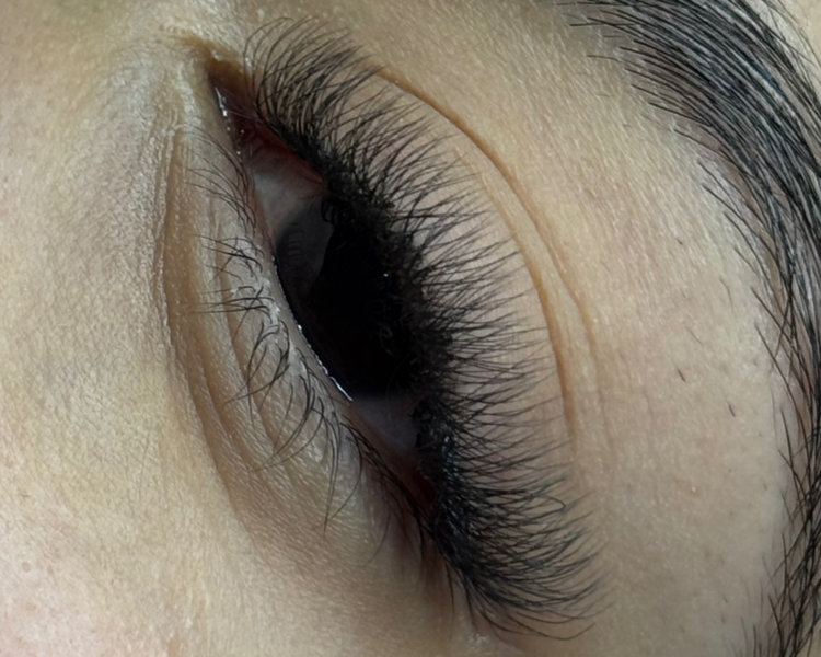 Pestañas con fibras tecnológicas 