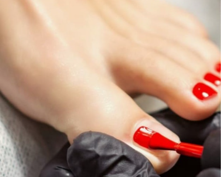 BELLEZA DE PIES ESMALTE TRAD.