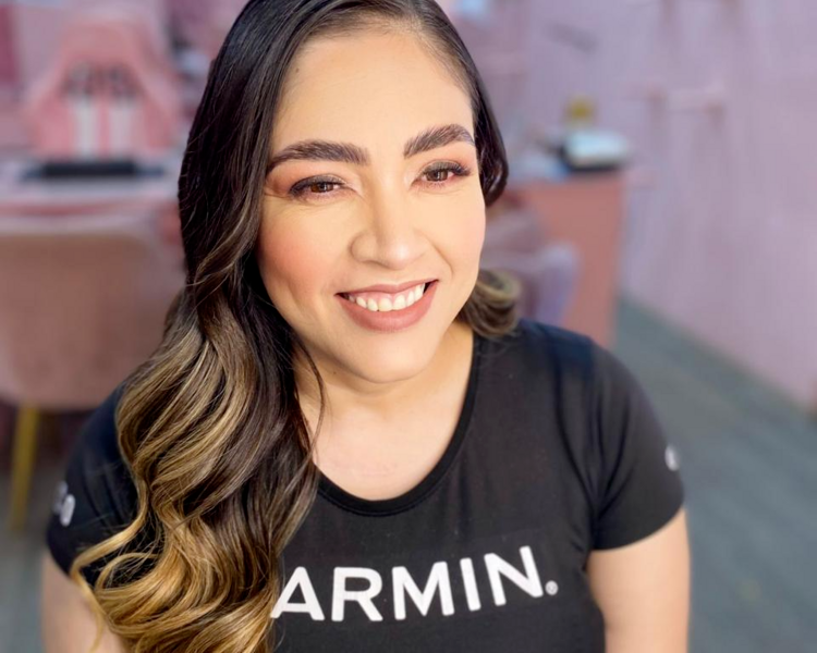 MAQUILLAJE SOCIAL CON CABELLO SUELTO