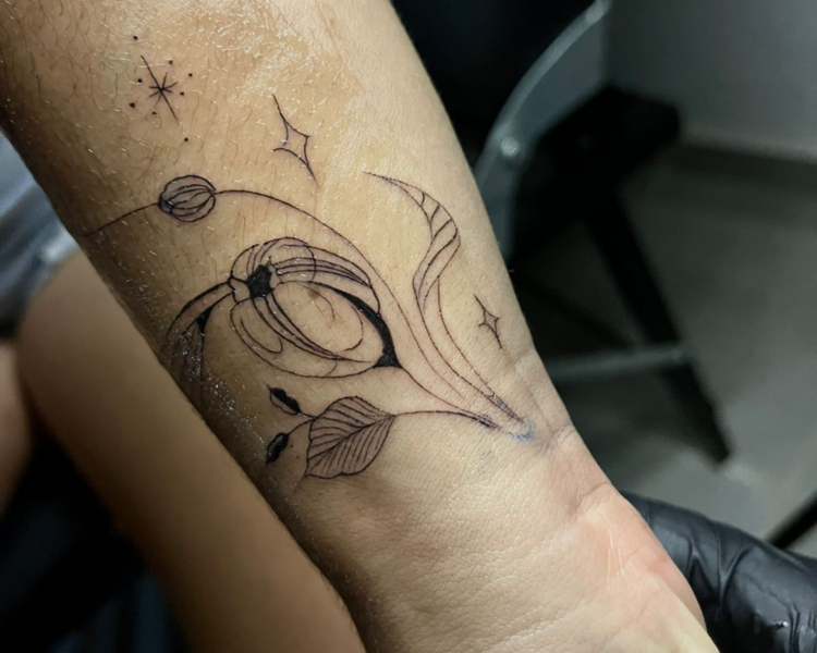 Blackwork Floral personalizado 