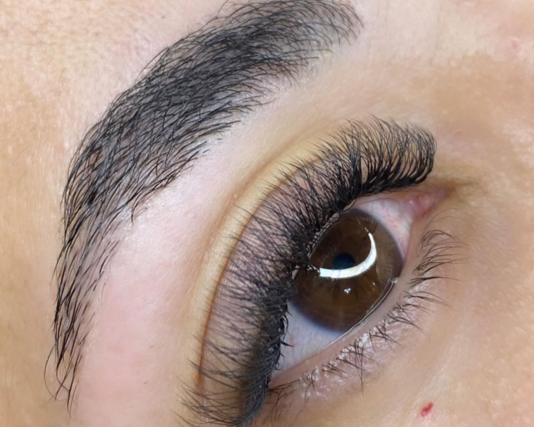 Pestañas Efecto Volumen Griego