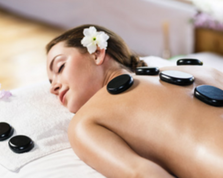 Masajes piedras calientes 