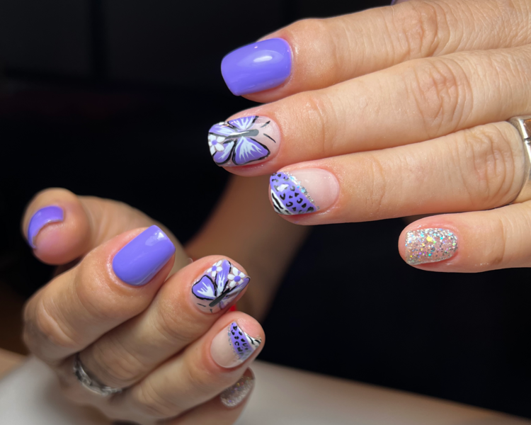 Service uñas esculpidas en Polygel