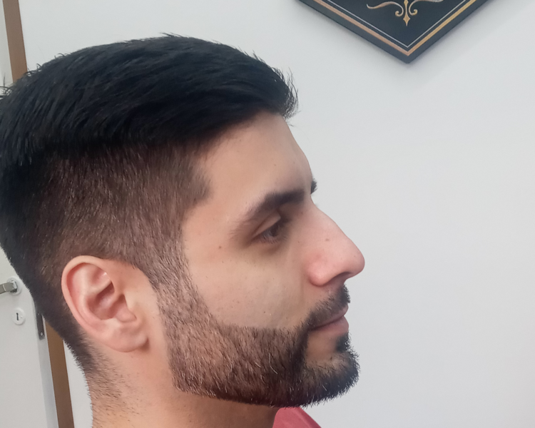 Corte + Arreglo de Barba ELEGANTE $26.000 (efectivo) $29.000 (otros medios).