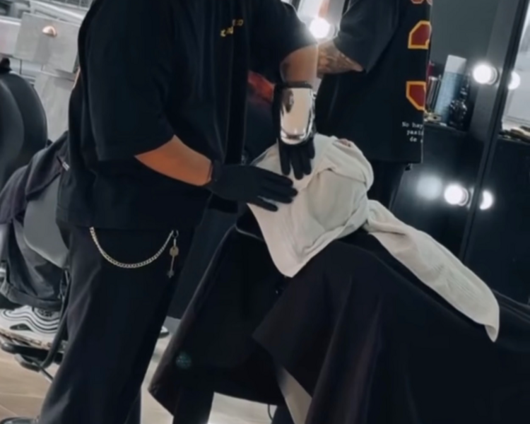 𝑽𝑰𝑷 (𝐸𝑥𝑝𝑒𝑟𝑖𝑒𝑛𝑐𝑖𝑎 𝑝𝑟𝑒𝑚𝑖𝑢𝑚)