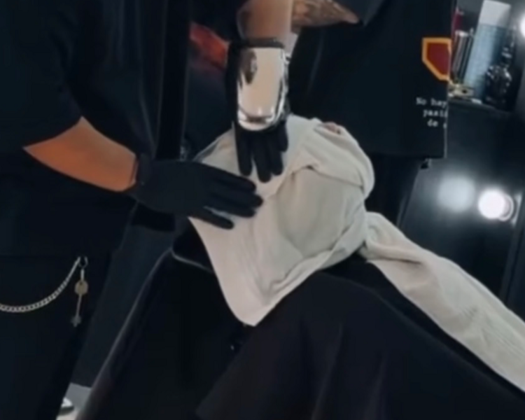 𝑩𝑨𝑹𝑩𝑨 (𝘢𝘧𝘦𝘪𝘵𝘢𝘥𝘰 𝘵𝘳𝘢𝘥𝘪𝘤𝘪𝘰𝘯𝘢𝘭)