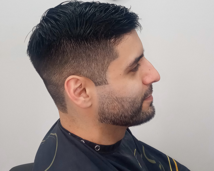 Corte + aseo de barba PREMIUM $27.000 (efectivo) $30.000 (otros medios)