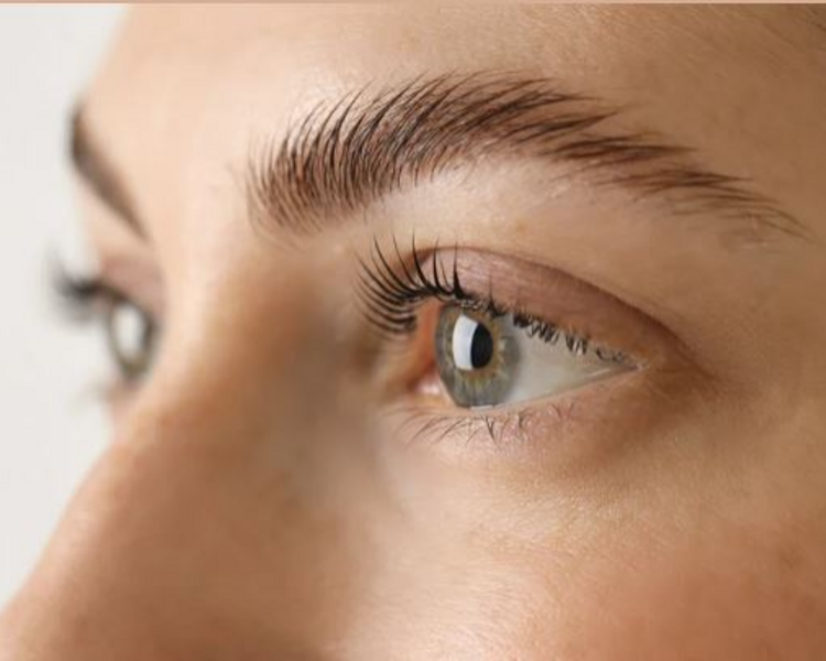 Mirada full Pestañas y Cejas 