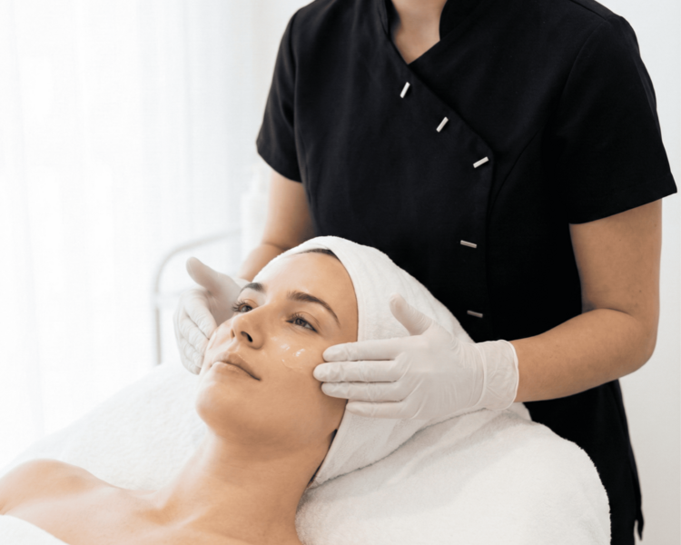 Limpieza Facial Express (Valor Base - Sin Extracción Profunda)