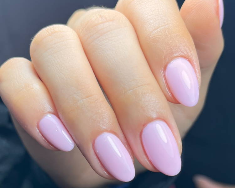 MANICURE + ESMALTADO PERMANENTE 