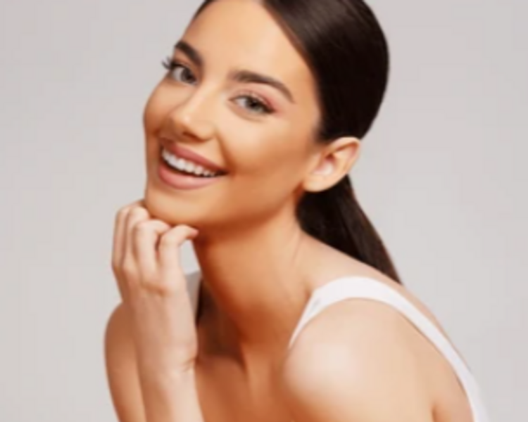 Depilación rostro completo (incluye visagismo)