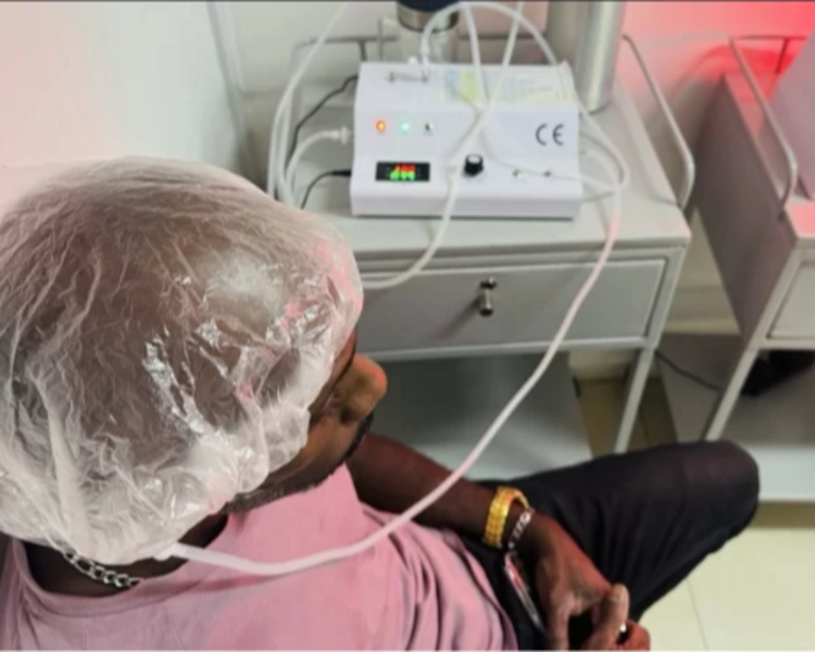 Tratamiento Capilar con Ozono (Infiltraciones + Embolsado) 8 Sesiones