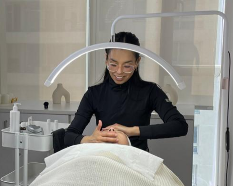 💆🏻‍♀️ Faciales Personalizados + ✨Cócteles Vitamínicos 