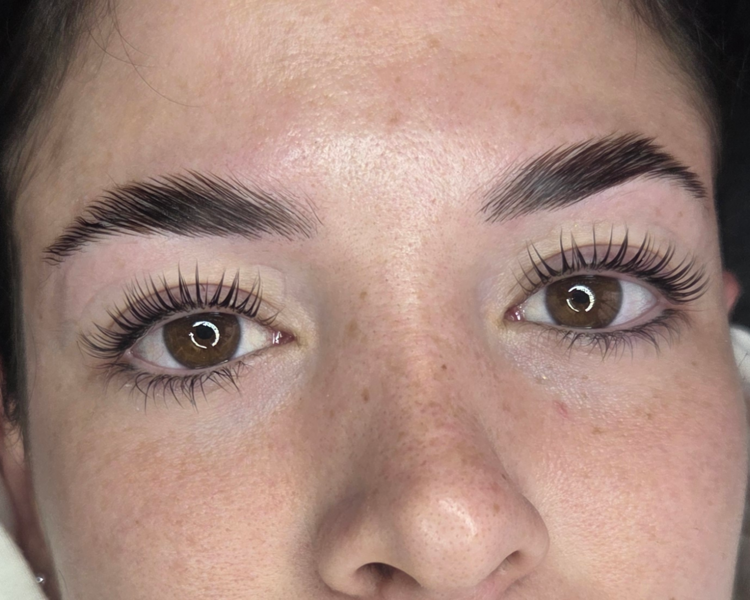 Lifting + perfilado de cejas (PROMO 1)