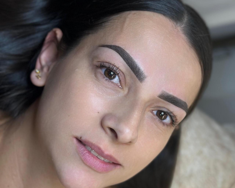 Micropigmentación de Cejas