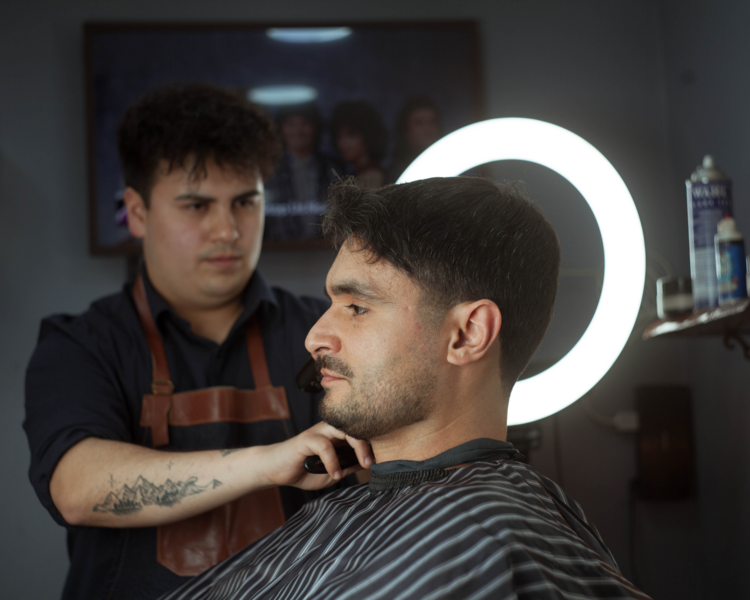 Corte de cabello y barba