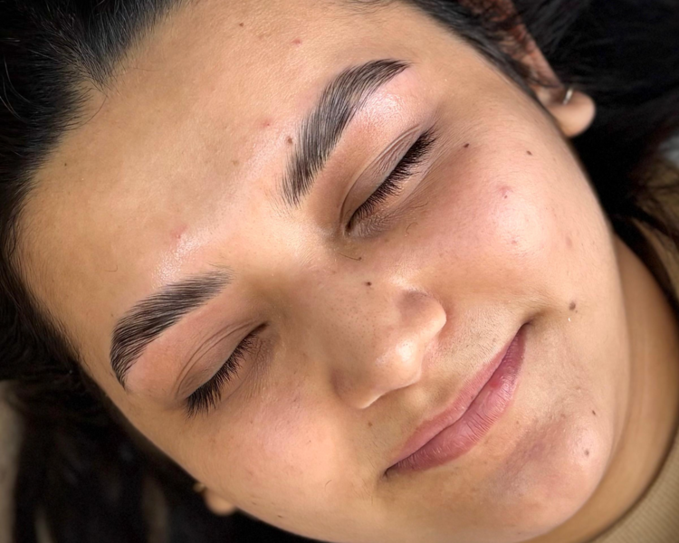 BROW GLOW LAMINATION  