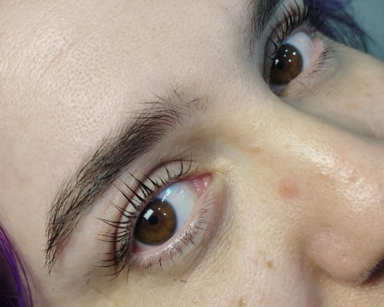 Lifting de pestañas + Diseño , perfilado de cejas