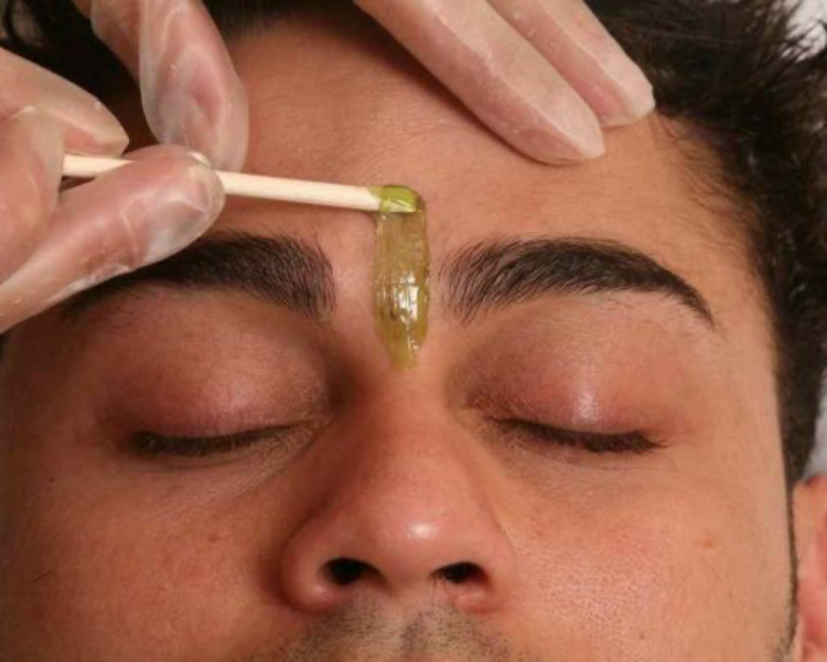 RECORTE Y DEPILACION DE CEJA 