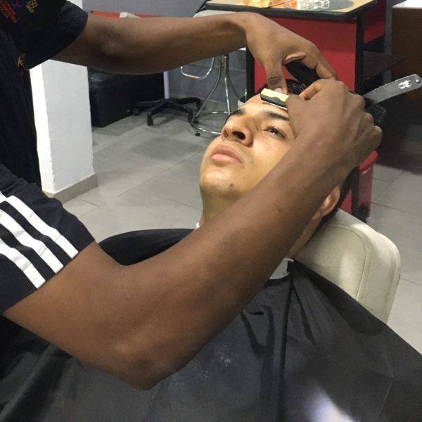 Perfilación de Cejas