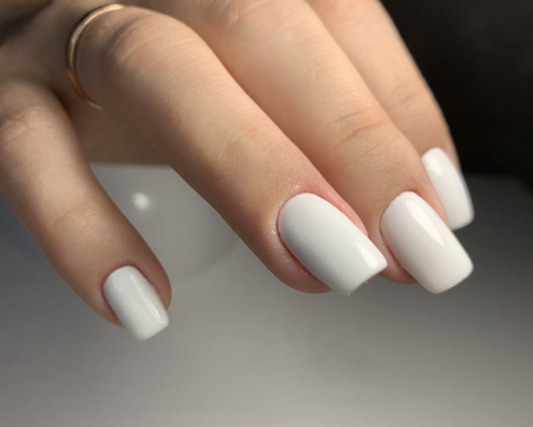 Retiro de uñas y aplicación de gelish con base de calcio (Recomendado)