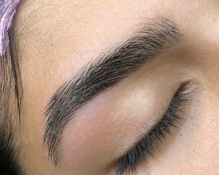 Perfilado de cejas 