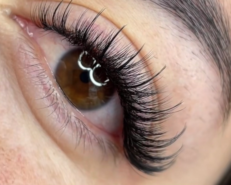 Efecto Kim K (rímel) 