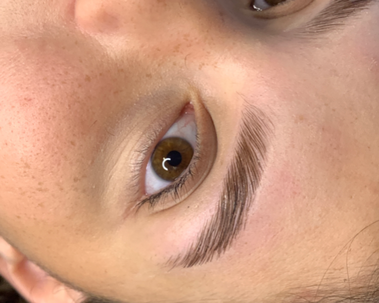 Laminado + perfilado de cejas 