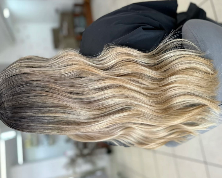 Power blond by Roxana. Cabello XL