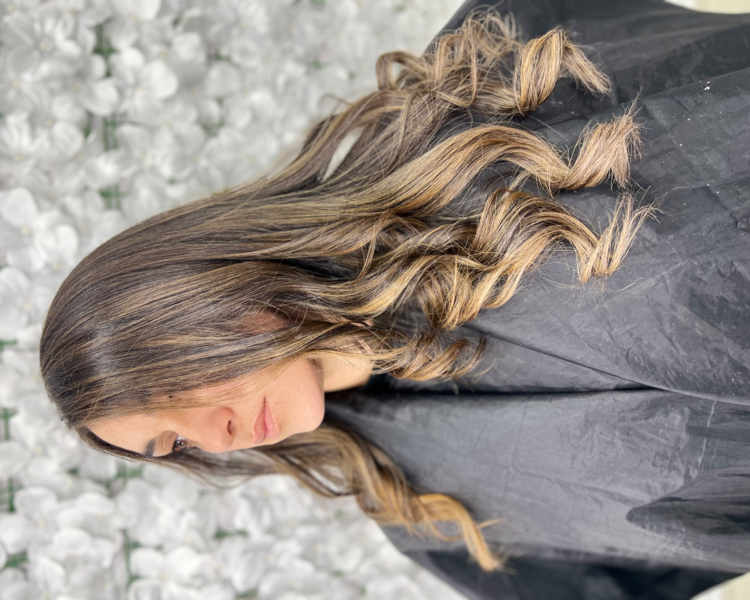 Babyligth o morena iluminada. Cabello L 