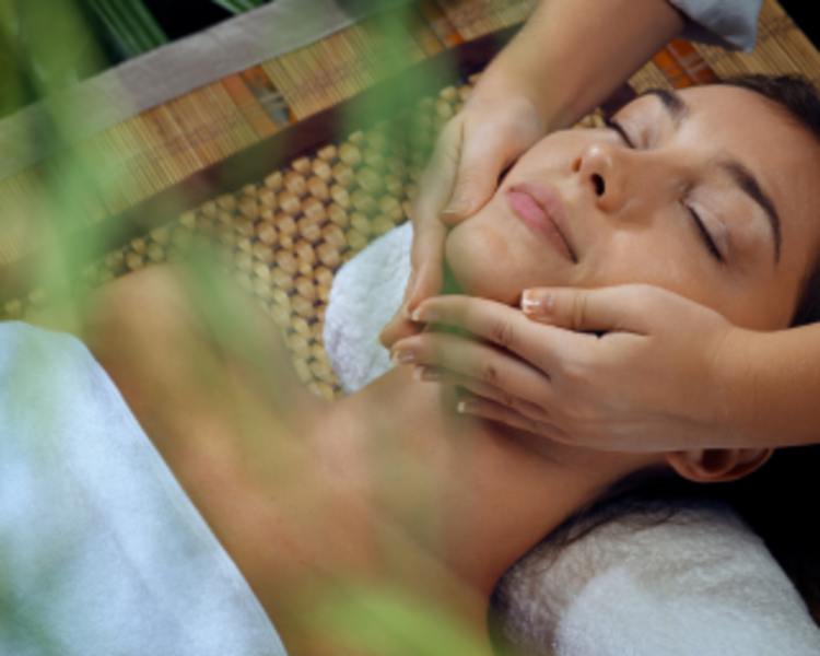 PLAN RELAJACIÓN TOTAL (MASAJE A ELECCIÓN + SAUNA + PISCINA) 20% DESCUENTO DE LUNES A VIERNES