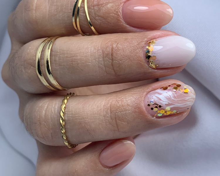 17. Esmaltado semipermanente con diseño